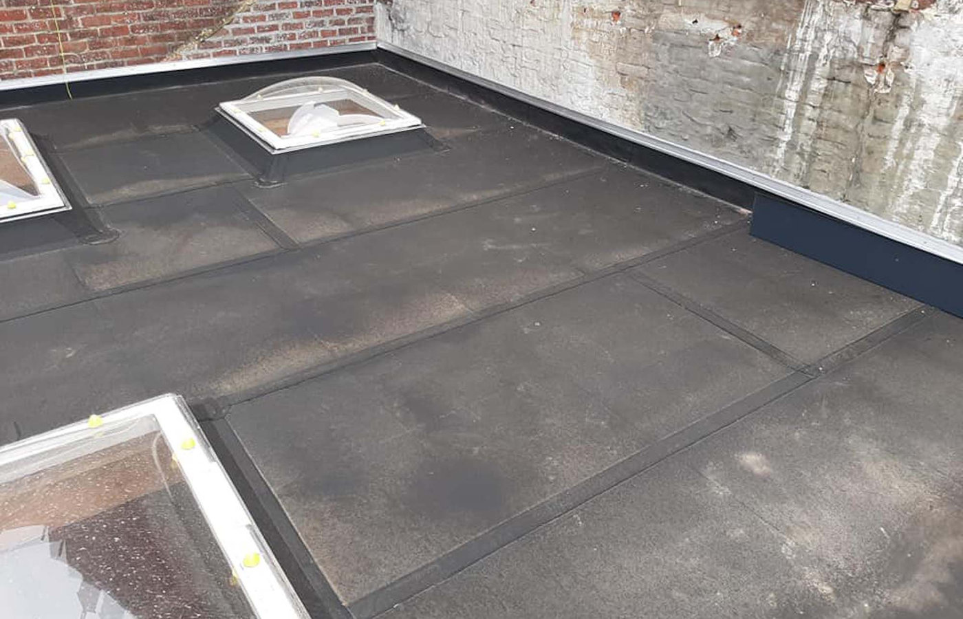 Plat dak afgewerkt met Resitrix-EPDM