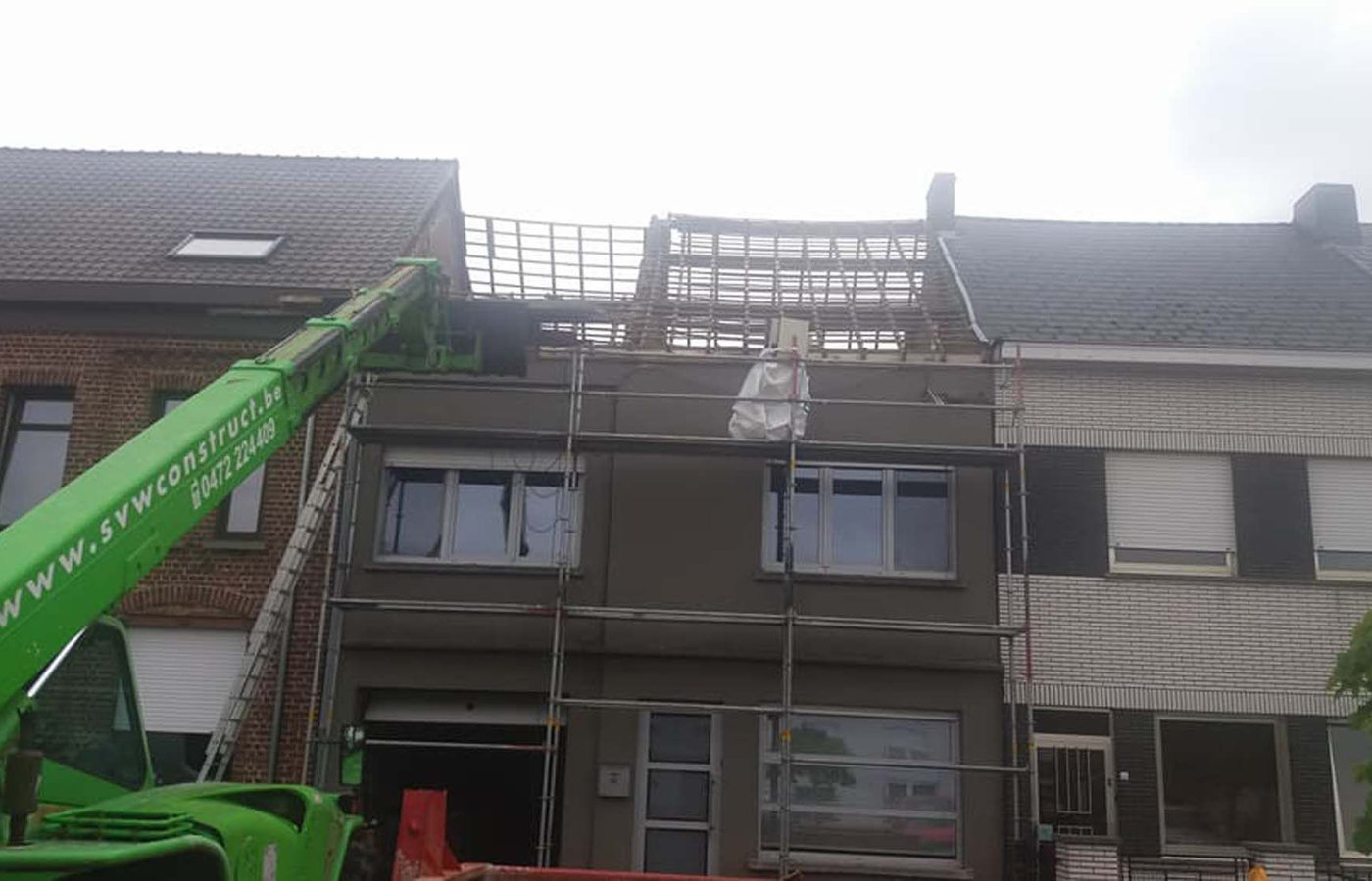 Dakrenovatie — nieuw pannendak op bestaande woning